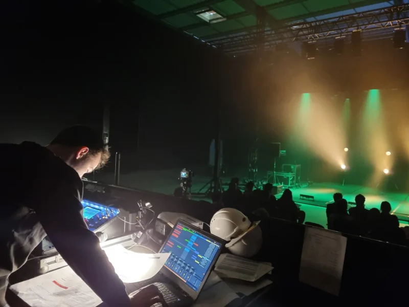 staff apprenti regisseur son 02